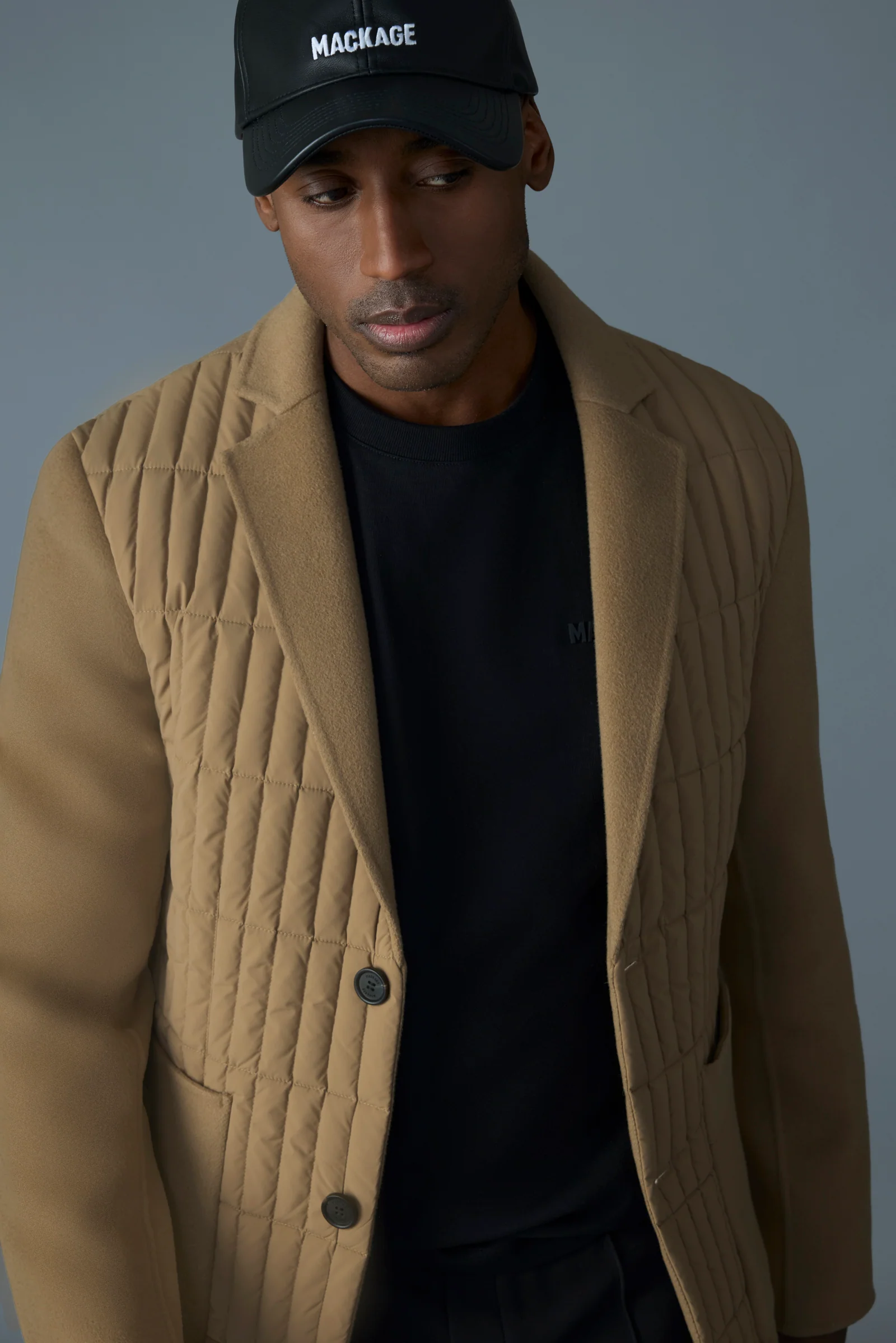 JOHN - Image 7